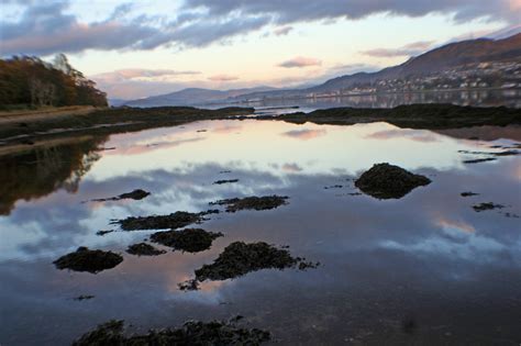 Loch Linnhe is a thirty- one mile loch (lake) in the Scottish Highlands.