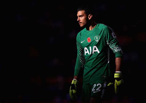 Paulo Gazzaniga stunned by Tottenham transfer