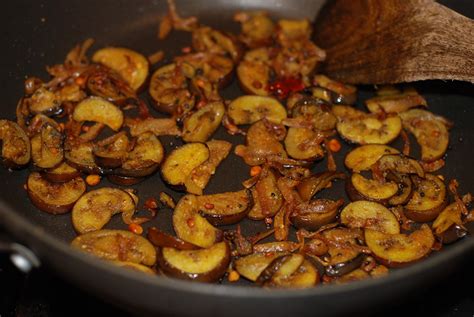 Brinjal Curry – Tamil Style | Yummy O Yummy