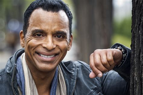 Jon Secada lanzará un disco en homenaje a Benny Moré - La Prensa