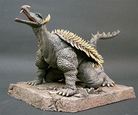 DATABASE ANGUIRUS 1955