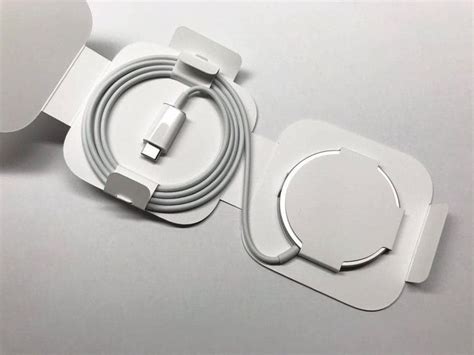 Sạc MagSafe không dây iPhone 12 chính hãng Apple ⋆ GoldStore.VN