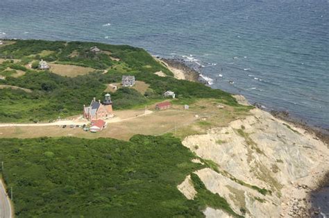 Block Island Southeast Light Lighthouse in Block Island, RI, United States - lighthouse Reviews ...