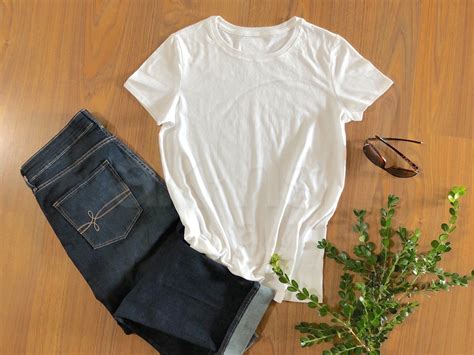 White Ladies Shirt Mockup Women's Flat T-shirt Mock Up - Etsy | T shirt and jeans, Blank t ...