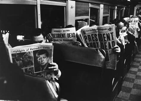 Vintage Photographs of People Reading Newspapers Before the Invention of That Grossly Antisocial ...