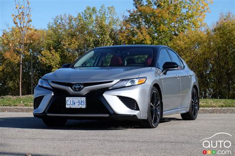 Review of the 2020 Toyota Camry | Car Reviews | Auto123