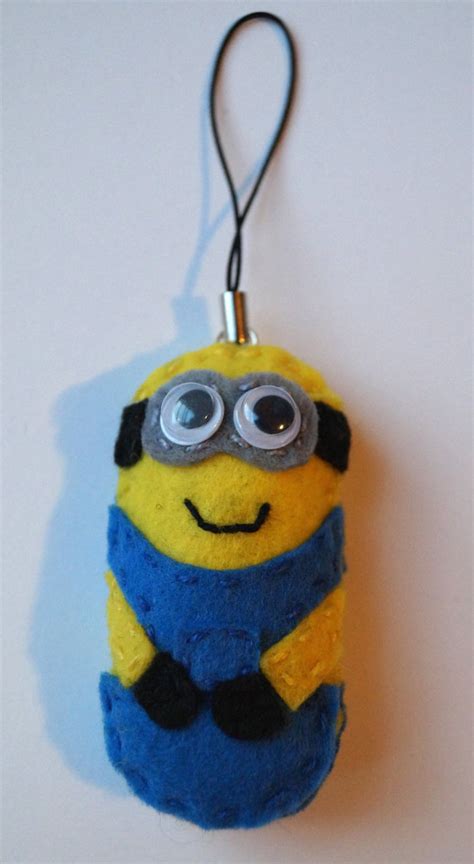 Minion keychain by TosTosia on DeviantArt