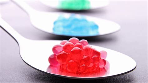 Molecular gastronomy - spherification | Great food | Molecular gastronomy, Culinary arts ...