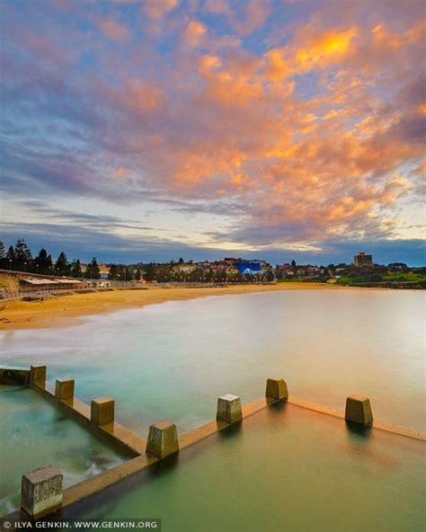 Beautiful Sunrise Above Coogee Beach, Sydney, NSW, Australia. Coogee ...