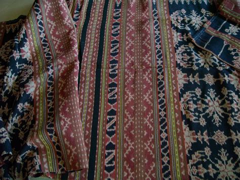 BaliRain: Ikat Fabric, East Indonesia