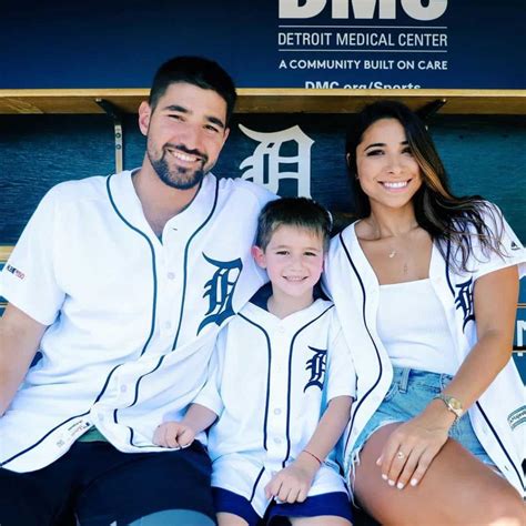 Nick Castellanos is Married to Wife: Jessica Gomez. Kids. – wifebio.com