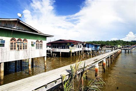 Kampong Ayer, Brunei - World's Largest Floating Village