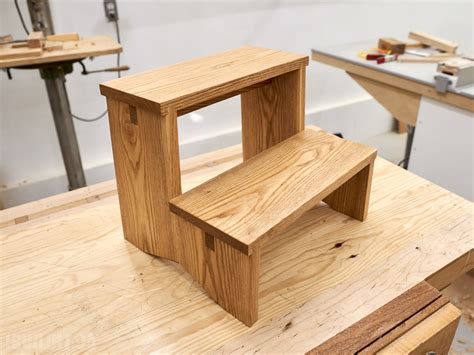 How To Make A Step Stool - Solid Wood - IBUILDIT.CA