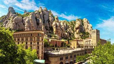 Book The Montserrat Tour From Barcelona | DoTravel