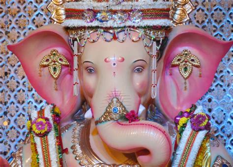 7 Mumbai Ganesh Mandals to Visit - Travel India Destinations