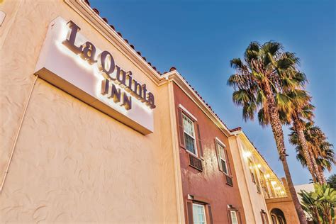 La Quinta Inn & Suites by Wyndham San Diego Old Town/Airport | San Diego, CA Hotels