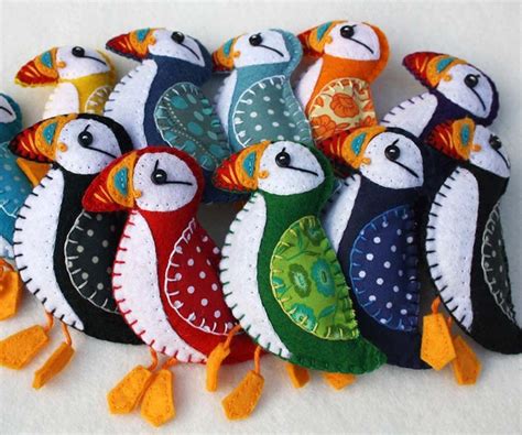 Felt puffin magnet | Easy felt crafts, Crafts, Felt crafts