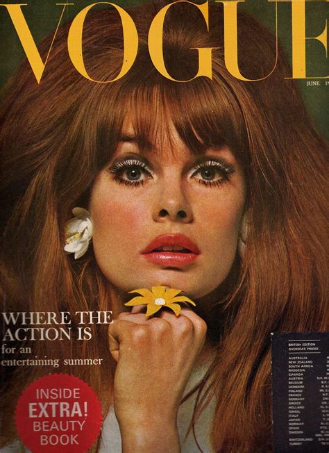 Vogue-June 1965 | Vintage vogue covers, Fashion magazine cover, Vogue ...