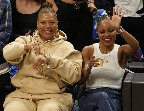 Queen Latifah applaudit au Clippers Game en Dior avec Eboni Nichols – Footwear News - Nouvelles ...