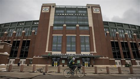 Here's how attendance at Lambeau Field shaped up against rest of NFL's stadiums - Milwaukee ...