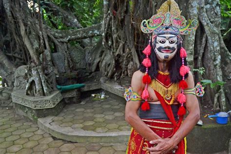 The lone struggle of Malang mask artists - Art & Culture - The Jakarta Post