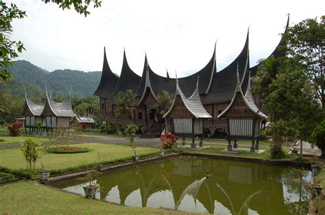 Arsitektur Rumah Gadang : Rumah Adat Minangkabau - Dunia Sipil