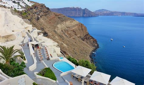 MYSTIQUE HOTEL in Santorini - Review with Photos & Map