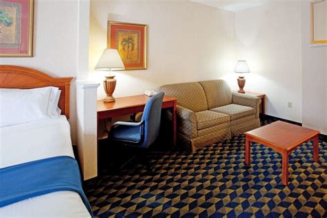 Holiday Inn Express & Suites Orangeburg Orangeburg | Bookonline.com