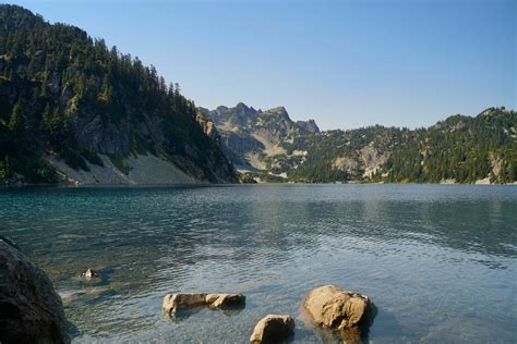 WanderingAway.com : Hiking Snow Lake, Snoqualmie Pass