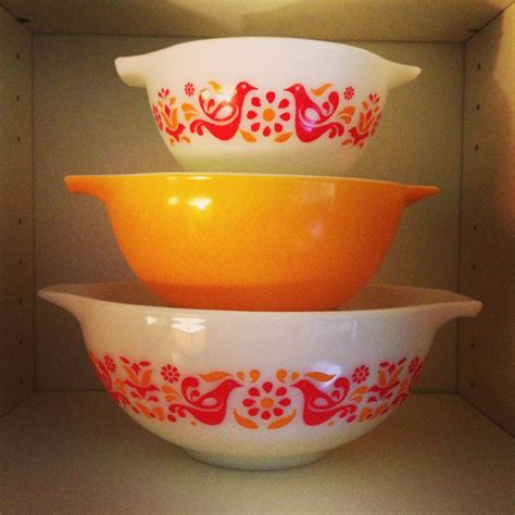 Pin by Comeback GraFix on Vintage Pyrex | Pyrex vintage, Friendship ...