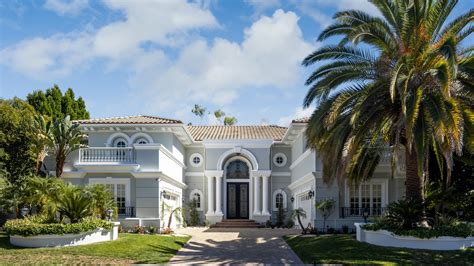 Kevin Hart’s Former Home Is Listed for $3.392 Million | Architectural ...