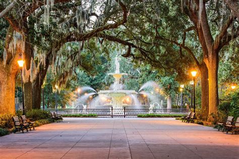 Forsyth Park Fountain, Savannah, Georgia : r/pics