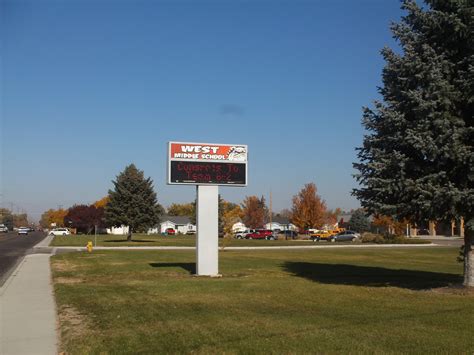 PT 496 OCT 13 WEST MIDDLE SCHOOL ELECTRONIC SIGN. NAMPA IDAHO. | Nampa ...