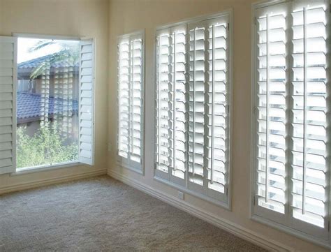 These Blinds Look Like Real Shutters