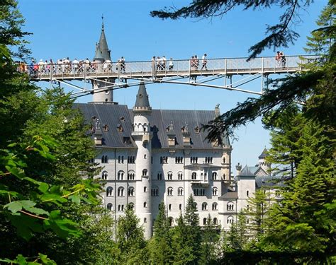 Neuschwanstein—Castle of Dreams – 5-Minute History