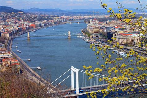 The Top 12 Attractions and Things To Do in Budapest | Widest