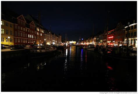 Nyhavn (New Harbor) at night. (Photo ID 14177-copenhag)