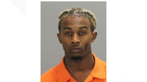 Can we talk about how Carti's mugshot looks nothing like him? : r ...