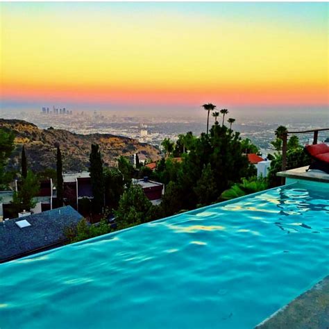 Sunset in Hollywood Hills - California 💖💖💖 Picture by @timothysykes ...