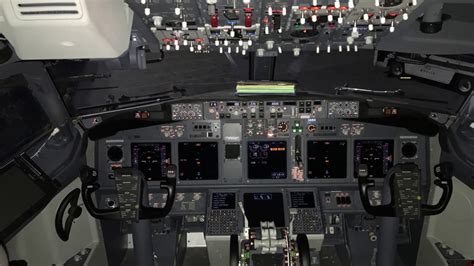 Delta Airlines B737-900(ETOPS) Cockpit/Cabin Walk-Thru - YouTube