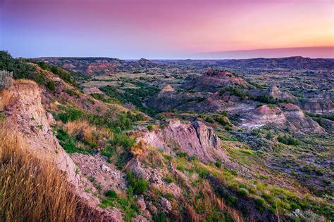 Morning at Painted Canyon | Theodore Roosevelt National Park, North ...