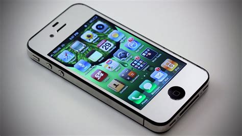 The iPhone 4 / 4S Metallic - YouTube