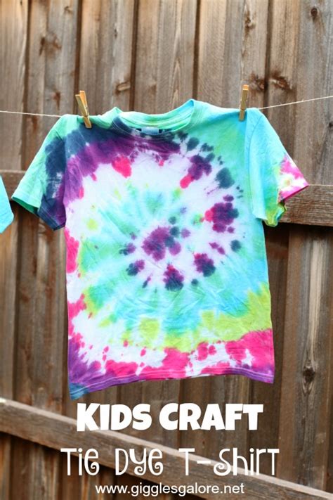 DIY Kids Crafts: Tie Dye Shirt (Michael's Kit)