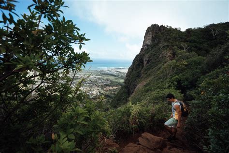 SLEEPING GIANT HIKE (NOUNOU MOUNTAIN) ON KAUAI, HAWAII - Journey Era