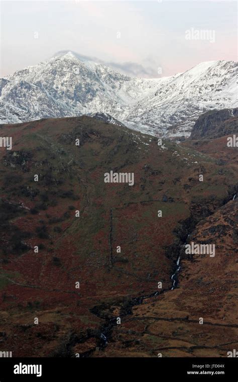 Snowdon summit at sunrise in winter Stock Photo - Alamy