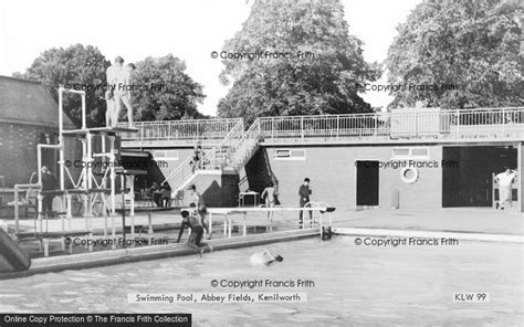 Photo of Kenilworth, Abbey Fields Swimming Pool c.1965