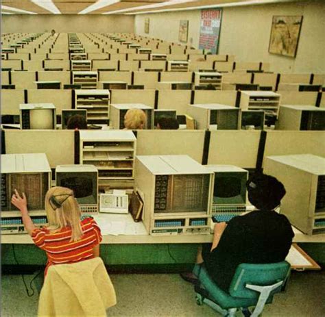 5 Major Ways the Office Has Changed Since the 1970s - Flashbak