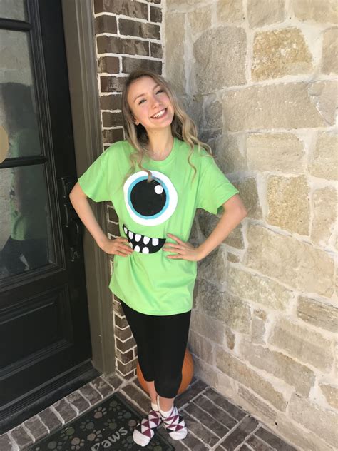 Mike Wazowski Costume | Mike wazowski costume, Adult costumes diy ...