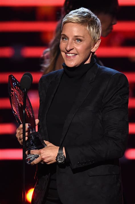 Ellen DeGeneres Wins People's Choice Humanitarian Award & Gives Quotes ...