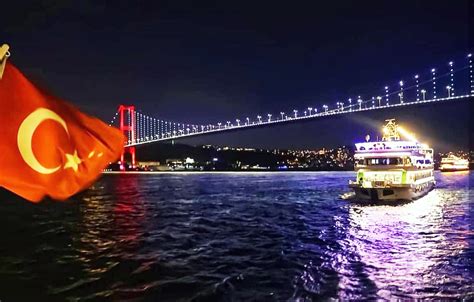 ISTANBUL BOSPHORUS DINNER CRUISE WITH TURKISH NIGHT